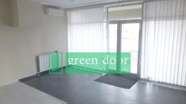 Poslovni prostor, Jednosoban, Izdavanje, 46m2, Šumadijske divizije