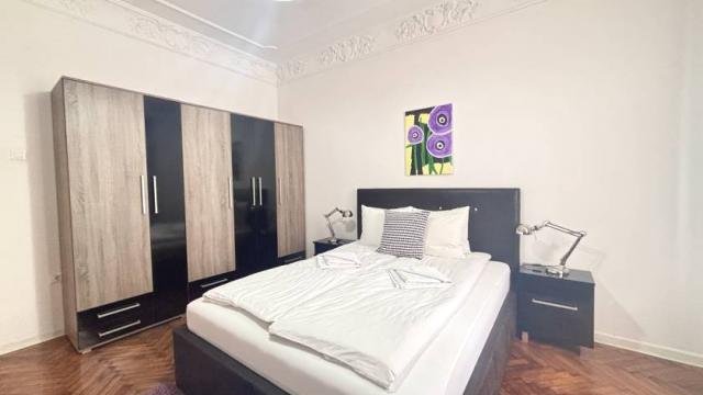 Stan, četvorosoban, Izdavanje, 91m2, Maršala Birjuzova