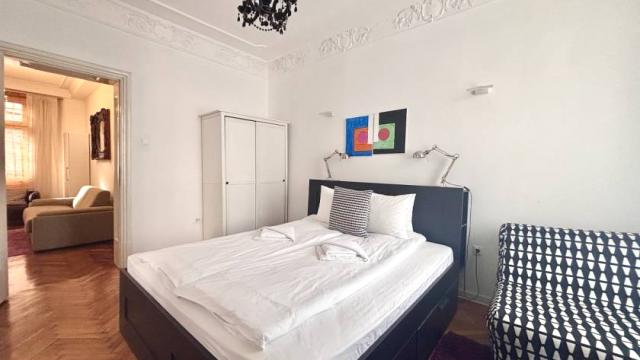 Stan, četvorosoban, Izdavanje, 91m2, Maršala Birjuzova