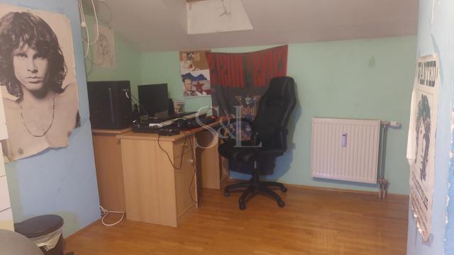 Stan, četvorosoban, Prodaja, 98m2, Centar, Gradska lokacija, Sombor