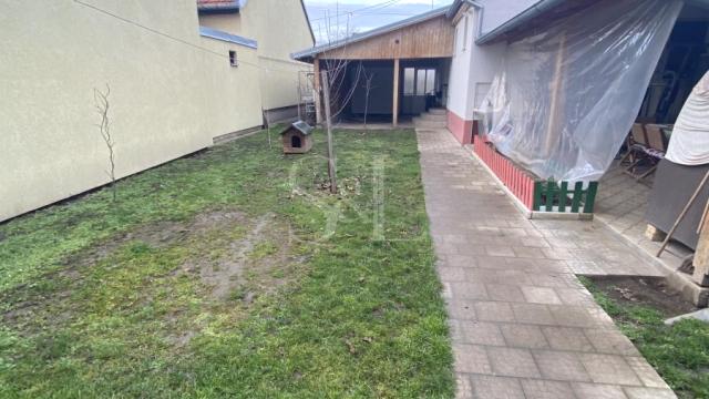 Kuća, Prodaja, 206m2, Mlake, Gradska lokacija, Sombor