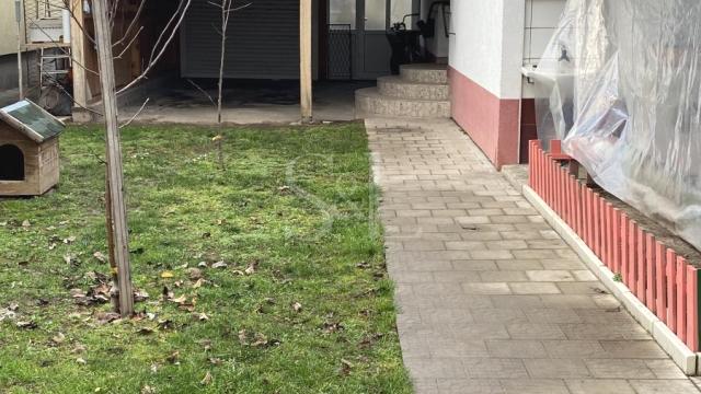 Kuća, Prodaja, 206m2, Mlake, Gradska lokacija, Sombor