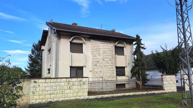 Kuća, Prodaja, 180m2, Stapar, Okolno mesto, Sombor