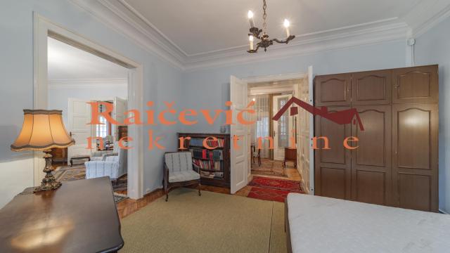 Stan, četvoroiposoban, Prodaja, 120m2, Centar, Stari grad, Hilandarska