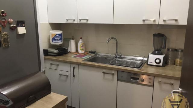 Stan, Troiposoban, Izdavanje, 100m2, Crveni krst, Vračar, Gajeva