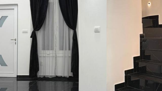 Stan, Petosoban, Izdavanje, 120m2, Kalenić pijaca, Vračar, Sinđelićeva