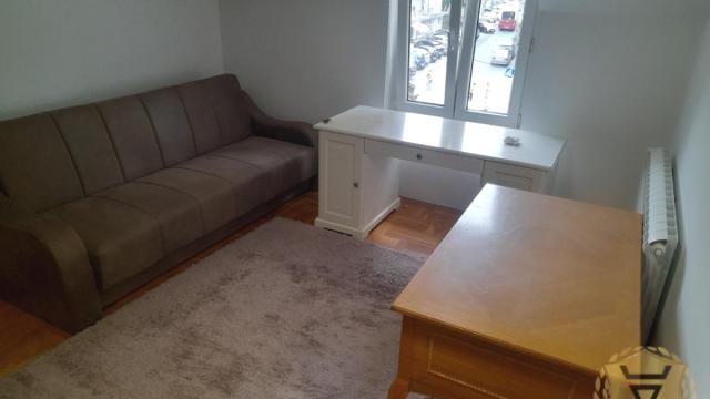 Stan, četvorosoban, Izdavanje, 105m2, Denkova bašta, Zvezdara, Vojvode Dovezenskog