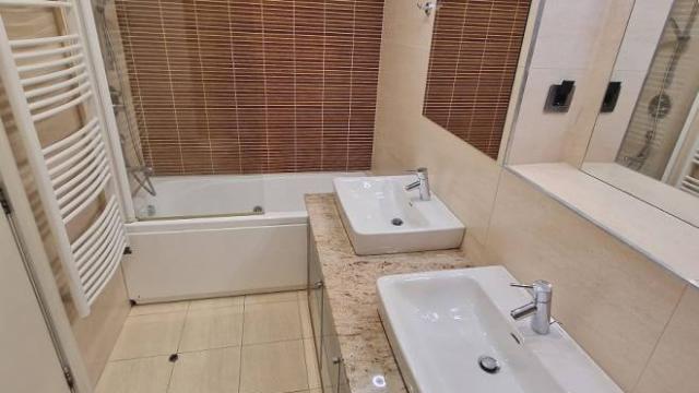 Stan, Trosoban, Izdavanje, 148m2, Velisava Vulovića