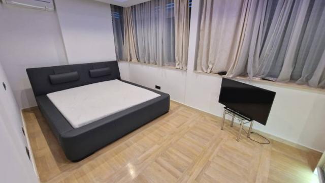 Stan, Trosoban, Izdavanje, 148m2, Velisava Vulovića