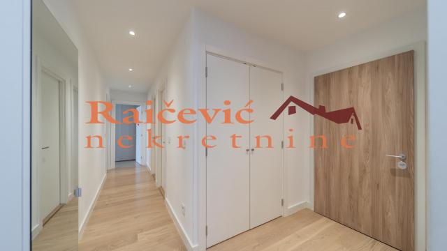 Stan, četvorosoban, Prodaja, 110m2, Beograd na vodi, Savski venac, Luke Celovica Trebinjca