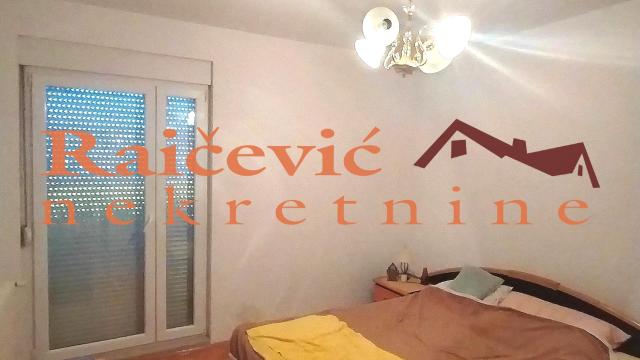 Kuća, Prodaja, 354m2, Vrčin, Grocka, Skadarlijska