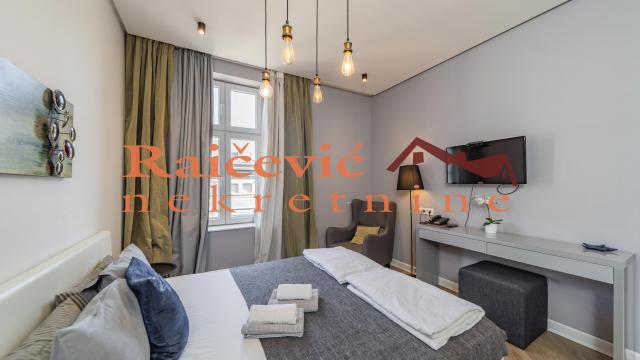 Stan, Trosoban, Prodaja, 73m2, Centar, Stari grad, Cika Ljubina