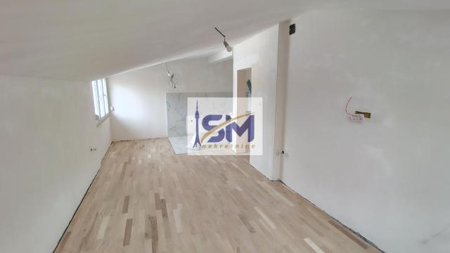 Stan, Trosoban, Prodaja, 60m2, Karaburma, Palilula, Beograd