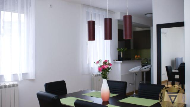 Stan, Trosoban, Izdavanje, 89m2, Dorćol, Stari grad, Gundulićev venac