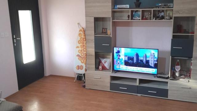 Kuća, Troiposoban, Prodaja, 57m2, Petrovaradin, Novi Sad