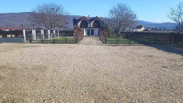 Kuća, četvorosoban, Prodaja, 130m2, Moravska