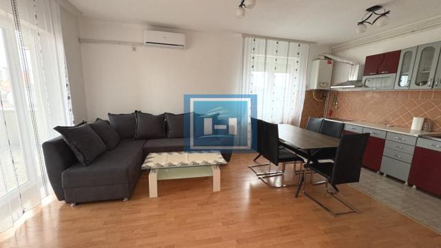 Stan, Trosoban, Izdavanje, 80m2, Centar, Gradska lokacija, Jagodina