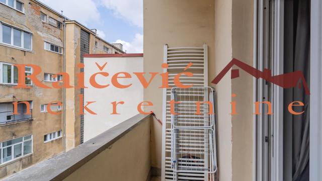 Stan, Trosoban, Prodaja, 83m2, Centar, Savski venac, Admirala Geprata