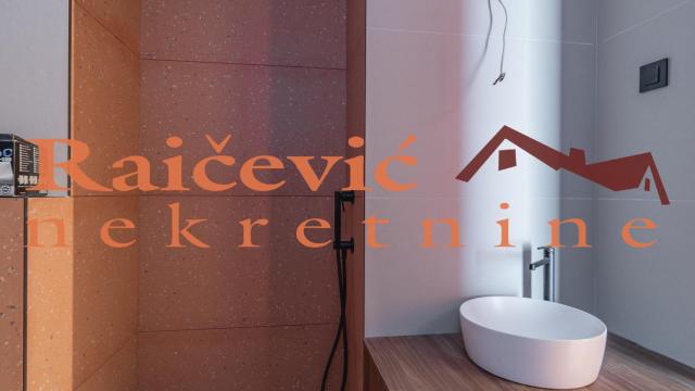 Stan, Trosoban, Prodaja, 84m2, Voždovac, Vojvode Stepe