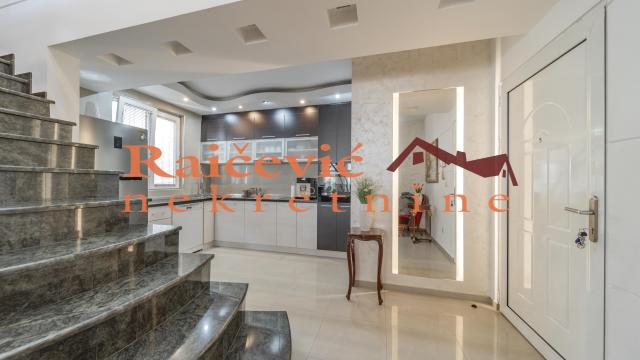 Stan, četvorosoban, Prodaja, 112m2, Lion, Zvezdara, Radoja Domanovica