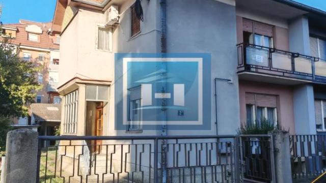 Kuća, četvorosoban, Prodaja, 136m2, Kajsijar, Gradska lokacija, Jagodina