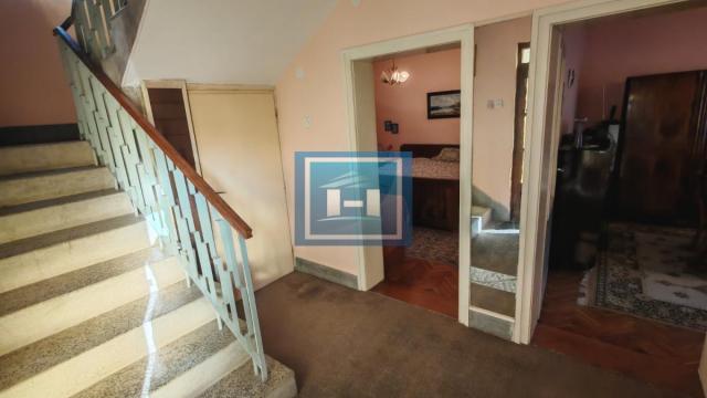 Kuća, četvorosoban, Prodaja, 136m2, Kajsijar, Gradska lokacija, Jagodina