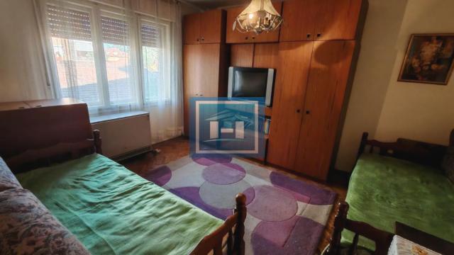 Kuća, četvorosoban, Prodaja, 136m2, Kajsijar, Gradska lokacija, Jagodina