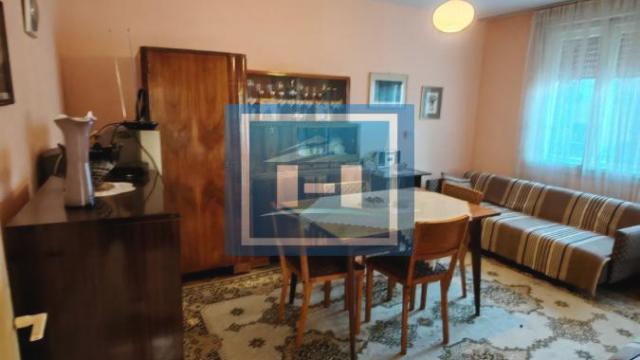 Kuća, četvorosoban, Prodaja, 136m2, Kajsijar, Gradska lokacija, Jagodina