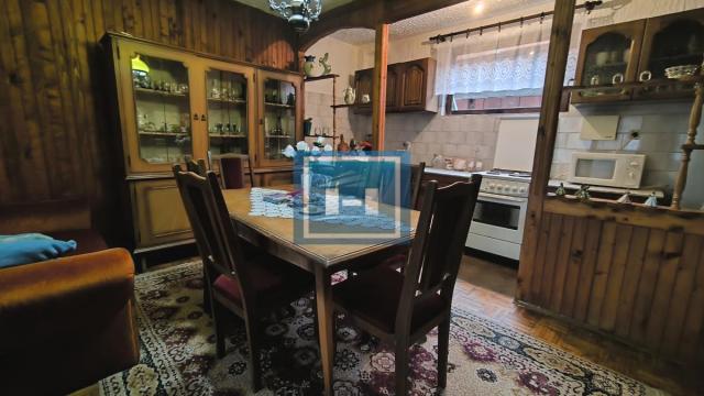 Kuća, Petosoban, Prodaja, 291m2, Gradska lokacija, Ćuprija