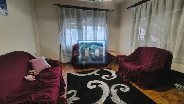 Kuća, Petosoban, Prodaja, 291m2, Gradska lokacija, Ćuprija