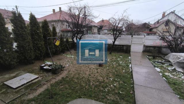 Kuća, Petosoban, Prodaja, 291m2, Gradska lokacija, Ćuprija