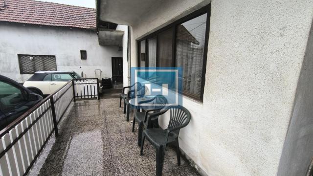 Kuća, Petosoban, Prodaja, 291m2, Gradska lokacija, Ćuprija