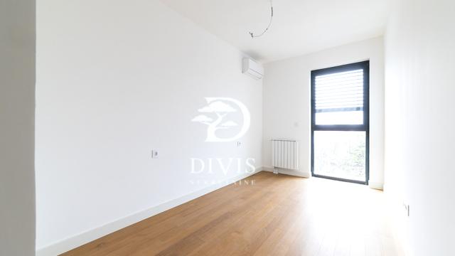 Stan, Trosoban, Prodaja, 76m2, Milana Rakića