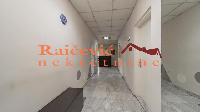 Poslovni prostor, Prodaja, 273m2, Banovo brdo, Čukarica, Pozeska