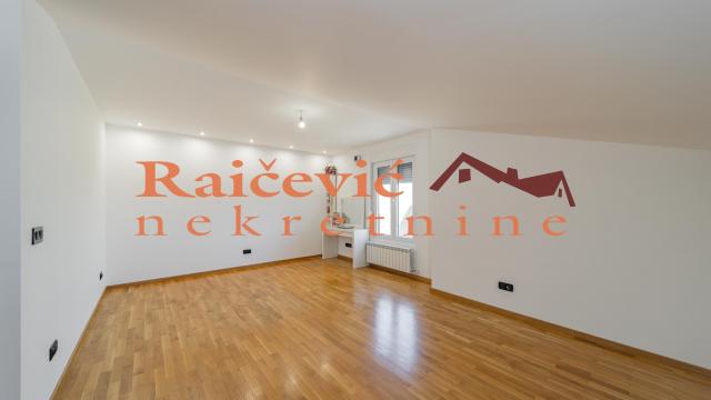 Stan, četvorosoban, Prodaja, 132m2, Voždovac, Gligorija Vozarevica