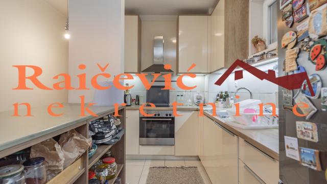 Stan, Trosoban, Prodaja, 82m2, SC Vračar, Vračar, Juzni bulevar