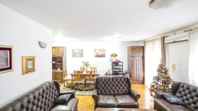 Kuća, Petosoban i veći, Prodaja, 140m2, Vojvode Vlahovića