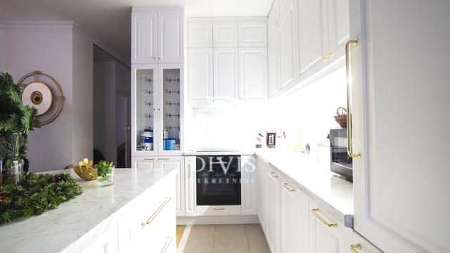 Stan, Trosoban, Prodaja, 84m2, Dunavska