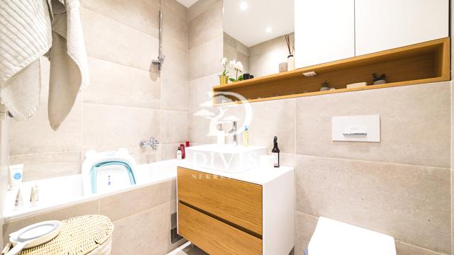 Stan, Trosoban, Prodaja, 84m2, Dunavska