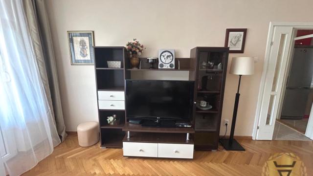 Stan, Dvosoban, Izdavanje, 68m2, Dedinje, Savski venac, Dobropoljska