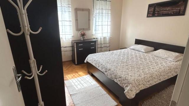 Stan, Dvosoban, Izdavanje, 68m2, Dedinje, Savski venac, Dobropoljska