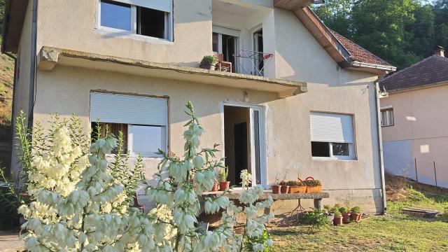 Kuća, Petosoban i veći, Prodaja, 174m2, Bogdanje