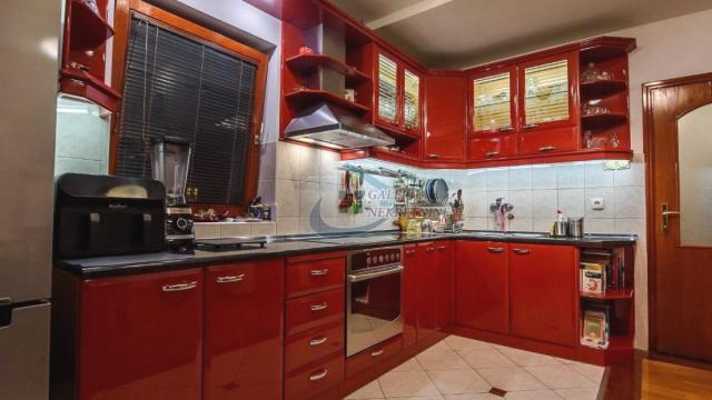 Stan, četvorosoban, Prodaja, 104m2, Gundulićev venac, Stari grad, Šantićeva