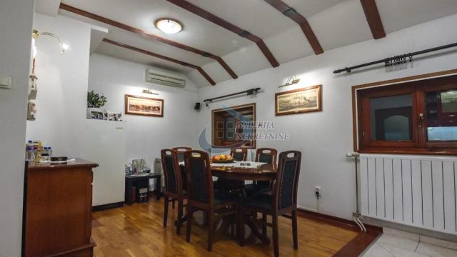 Stan, četvorosoban, Prodaja, 104m2, Gundulićev venac, Stari grad, Šantićeva