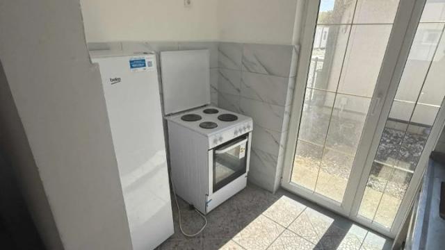 Soba, Izdavanje, 100m2, Dobanovci, Surčin, Dobanovci