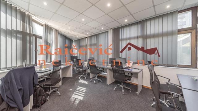 Poslovni prostor, Prodaja, 315m2, Banovo brdo, Čukarica, Pozeska