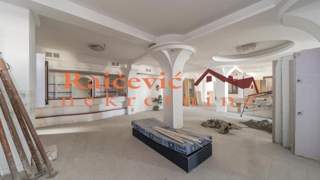 Poslovni prostor, Prodaja, 365m2, Labudovo brdo, Rakovica, Labudovo brdo