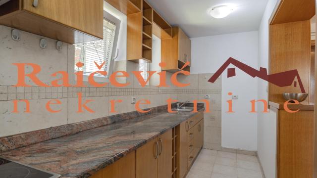 Stan, Trosoban, Izdavanje, 89m2, Višnjica, Palilula, Isaka Njutna