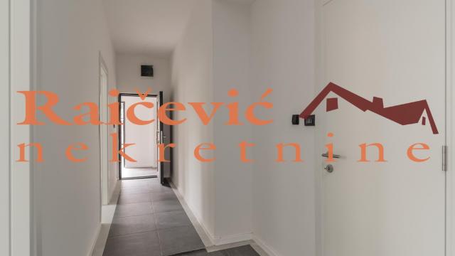 Poslovni prostor, Trosoban, Prodaja, 72m2, Olimp, Zvezdara, Milana Rakica