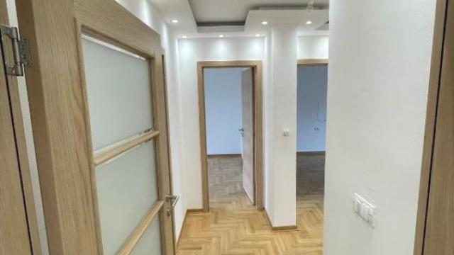Stan, četvorosoban, Prodaja, 120m2, Banovo brdo, Čukarica, Slavonskih brigada